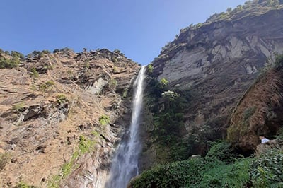 Hike to Fung Fung Waterfall from Kakani Homestay